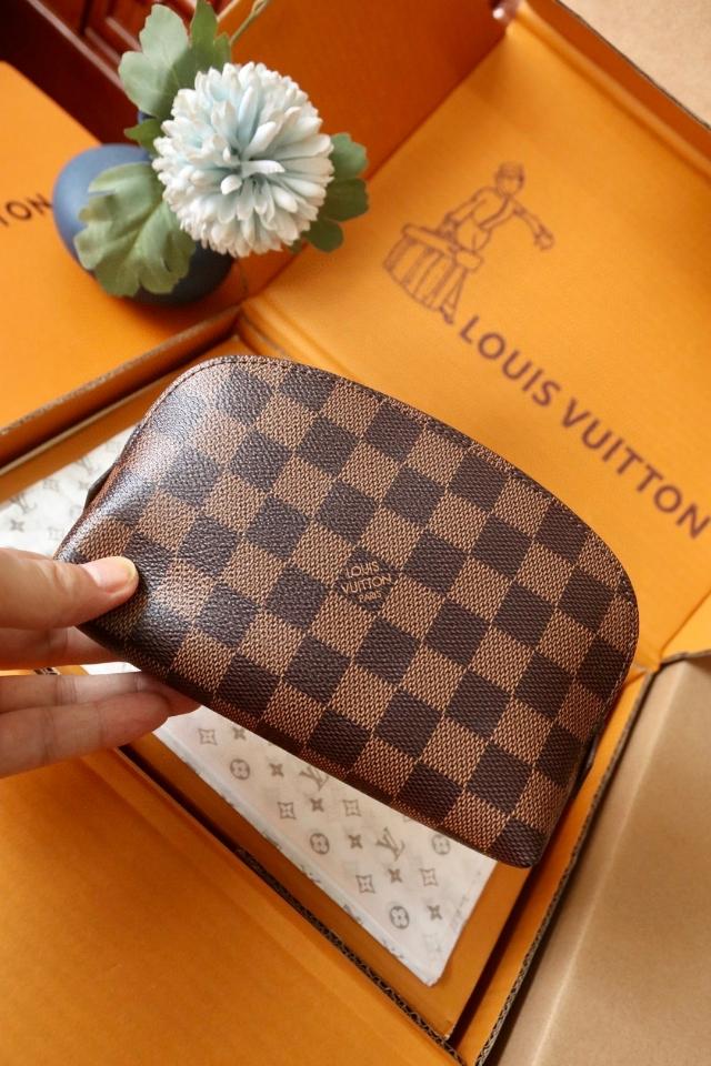 Louis Vuitton N47516
Cosmetic Pouch PM-duoc-ban-tai-Hvip Bags and Accessories