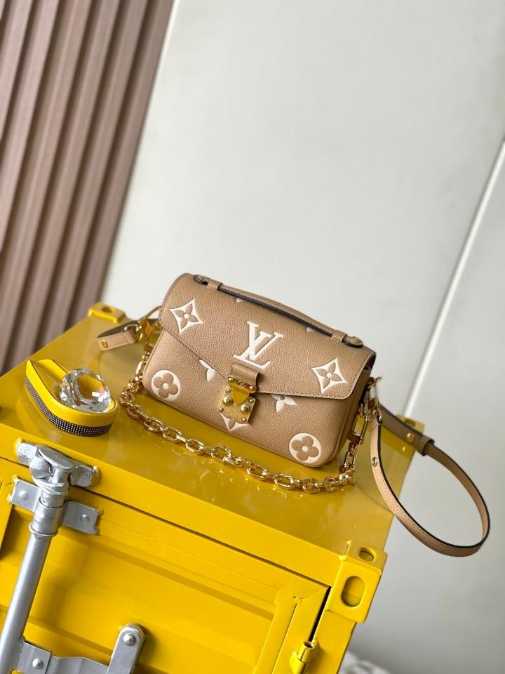 Louis Vuitton M12735
Túi Pochette Métis East West21.5*13.5*6CM L1-duoc-ban-tai-Hvip Bags and Accessories
