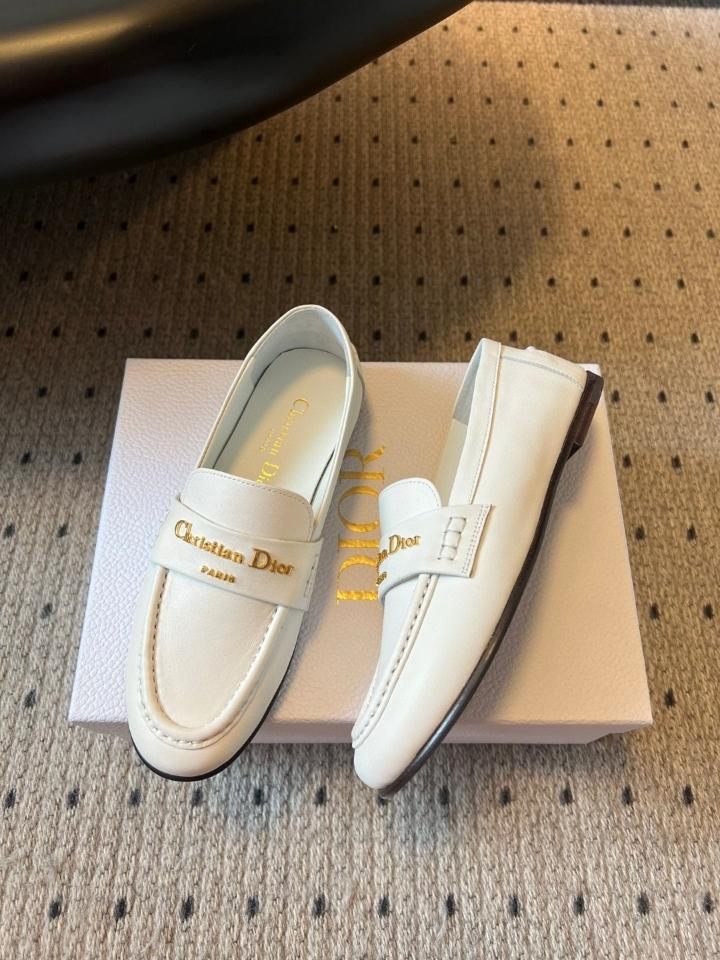 Dior Boy Loafer
White Supple Calfskin
 KDF039VSO_S03W (1)-duoc-ban-tai-Hvip Shoes and Clothes