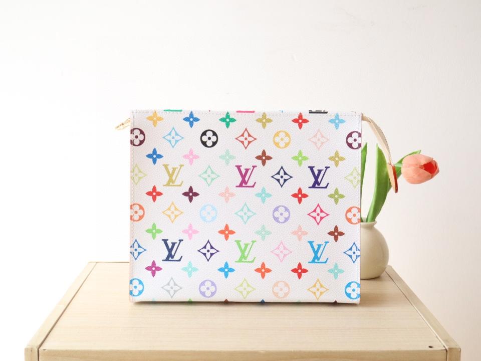 Louis Vuitton M13746
New Drop
LV x TM Toiletry Pouch -duoc-ban-tai-Hvip Bags and Accessories