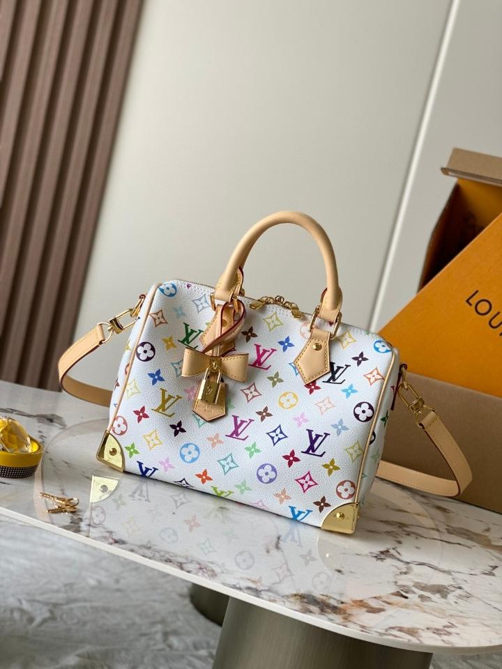 Louis Vuitton M13085
New Drop
LV x TM Speedy Bandoulière 25 25 x 19 x15 cm L1-duoc-ban-tai-Hvip Bags and Accessories