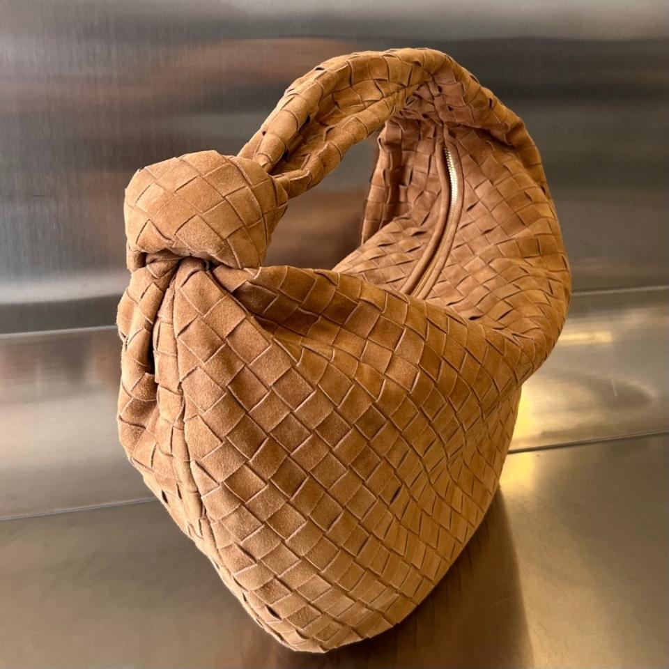 Bottega Veneta Jodie beige suede. 600261 48x40x16cm-duoc-ban-tai-Hvip Bags and Accessories