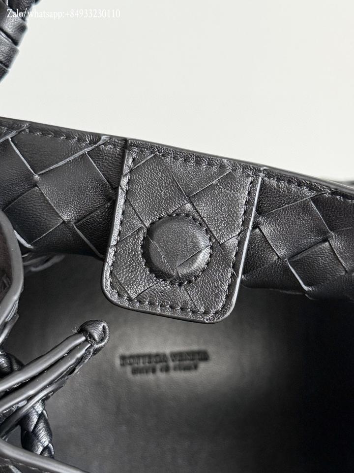 Bottega Veneta medium Parachute black 835921 29.5x17.5x18.5 cm -duoc-ban-tai-Hvip Bags and Accessories