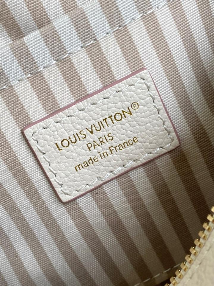 Louis Vuitton M14291
Túi Speedy Bandoulière 20 13.5 x 12 x 20.5cm Sao chép-duoc-ban-tai-Hvip Bags and Accessories