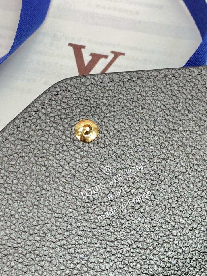 Louis Vuitton M12172
Sarah Wallet-duoc-ban-tai-Hvip Bags and Accessories