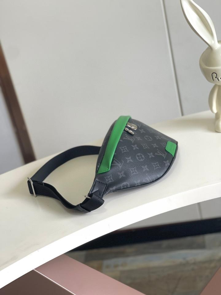 Louis Vuitton M25924
Discovery Bumbag 44 x 15 x 9 cm-duoc-ban-tai-Hvip Bags and Accessories