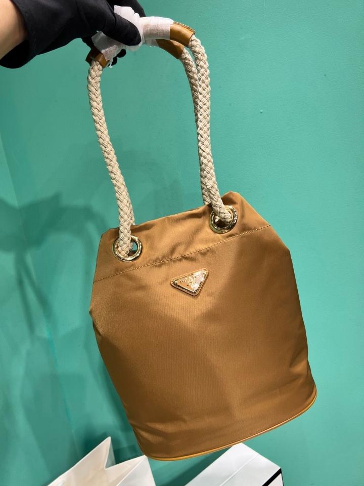 Prada Mariner Re-Nylon small bucket bag Brandy 1BE082 23.5x28x16.5cm-duoc-ban-tai-Hvip Bags and Accessories