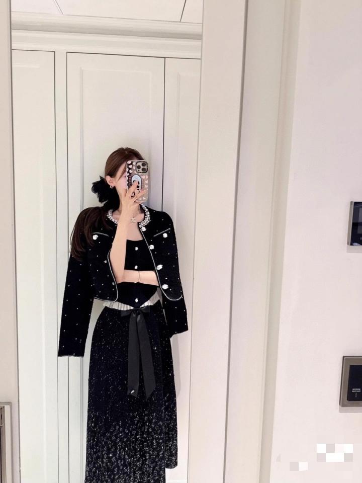 Chanel Dress
 
Glittered Mixed Fibers 
Black P79124-duoc-ban-tai-Hvip Shoes and Clothes