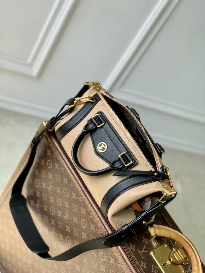 Louis Vuitton M14514
Túi LV Biker PM 12 x 12 x 30cm (1)-duoc-ban-tai-Hvip Bags and Accessories