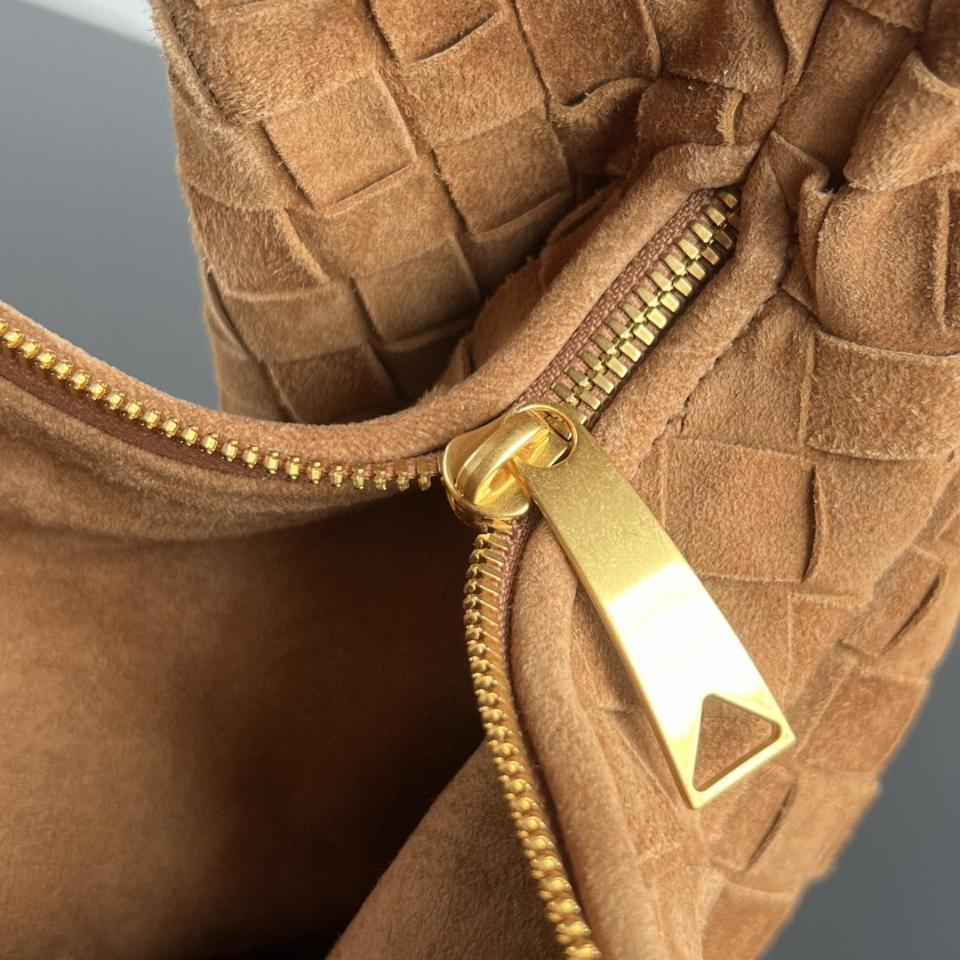 Bottega Veneta Small Jodie beige 690225 36x21x13-duoc-ban-tai-Hvip Bags and Accessories