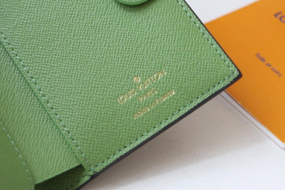 Louis Vuitton M25693
Lisa Wallet-duoc-ban-tai-Hvip Bags and Accessories