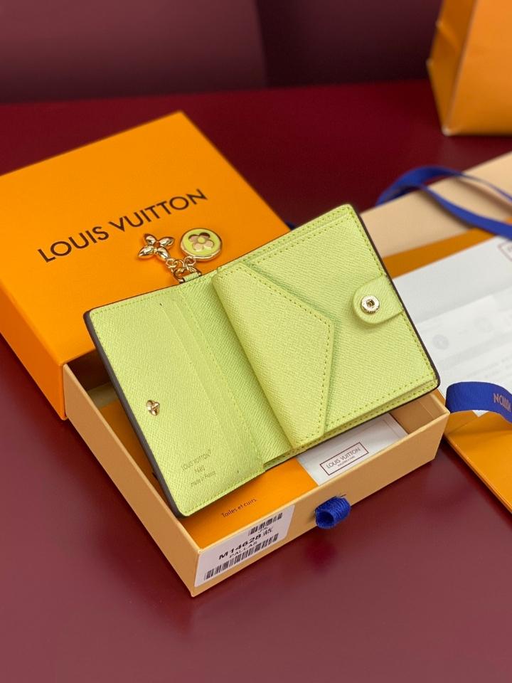Louis Vuitton M14628
Ví LV Charms 9x10x2.5cm-duoc-ban-tai-Hvip Bags and Accessories