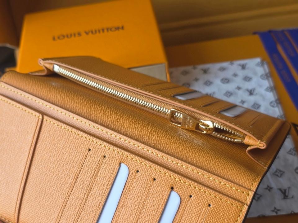 Louis Vuitton M25797 Brazza Wallet -duoc-ban-tai-Hvip Bags and Accessories