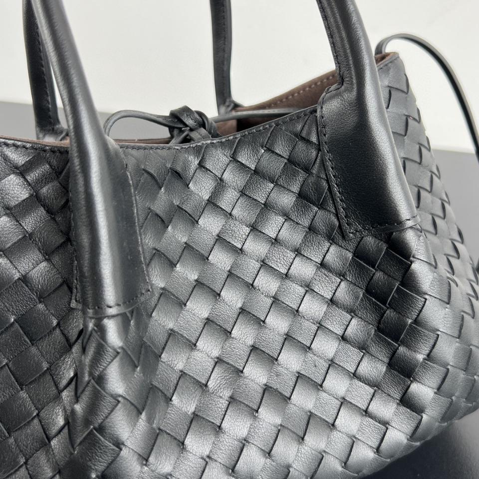 Bottega Veneta  Small Pinacoteca black  819004 15*24*12cm-duoc-ban-tai-Hvip Bags and Accessories