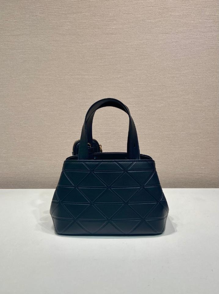 Prada Small Quilted Leather Tote Bag Black 1BG548 26x17x13.5cm-duoc-ban-tai-Hvip Bags and Accessories