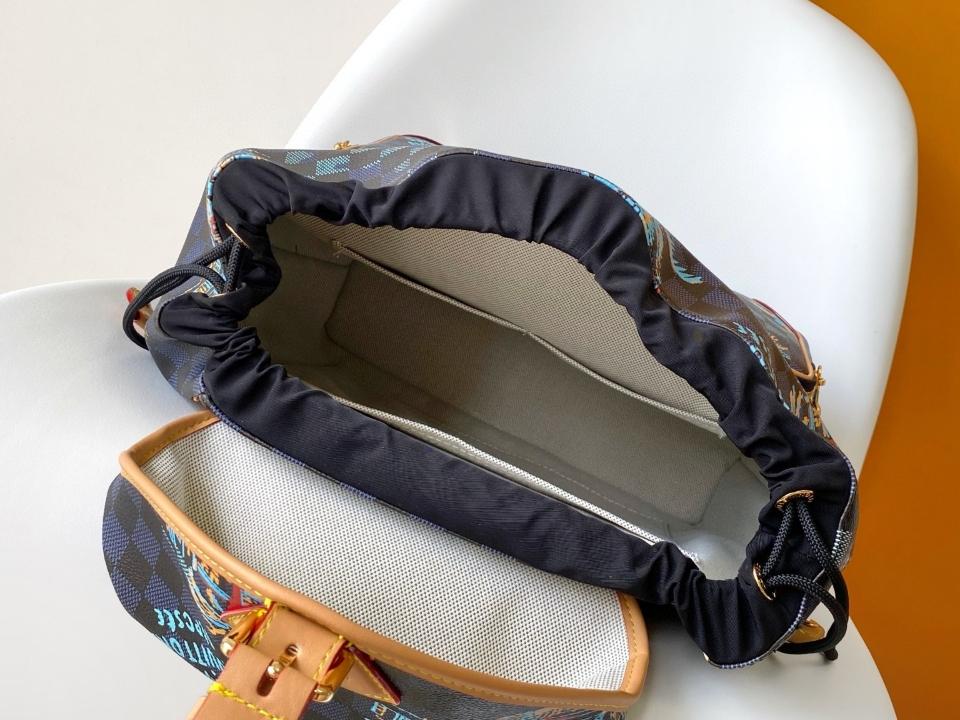 Louis Vuitton N40755
Montsouris Cargo Backpack 40 x 17 x 34cm-duoc-ban-tai-Hvip Bags and Accessories