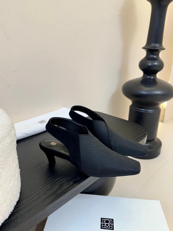 Totême The Mid Heel Elastic Slingback black (1) -duoc-ban-tai-Hvip Shoes and Clothes
