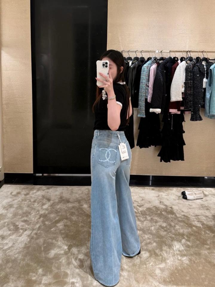 Chanel 25s Light Blue Wash Cc Sequins Pocket Jeans P79448-duoc-ban-tai-Hvip Shoes and Clothes