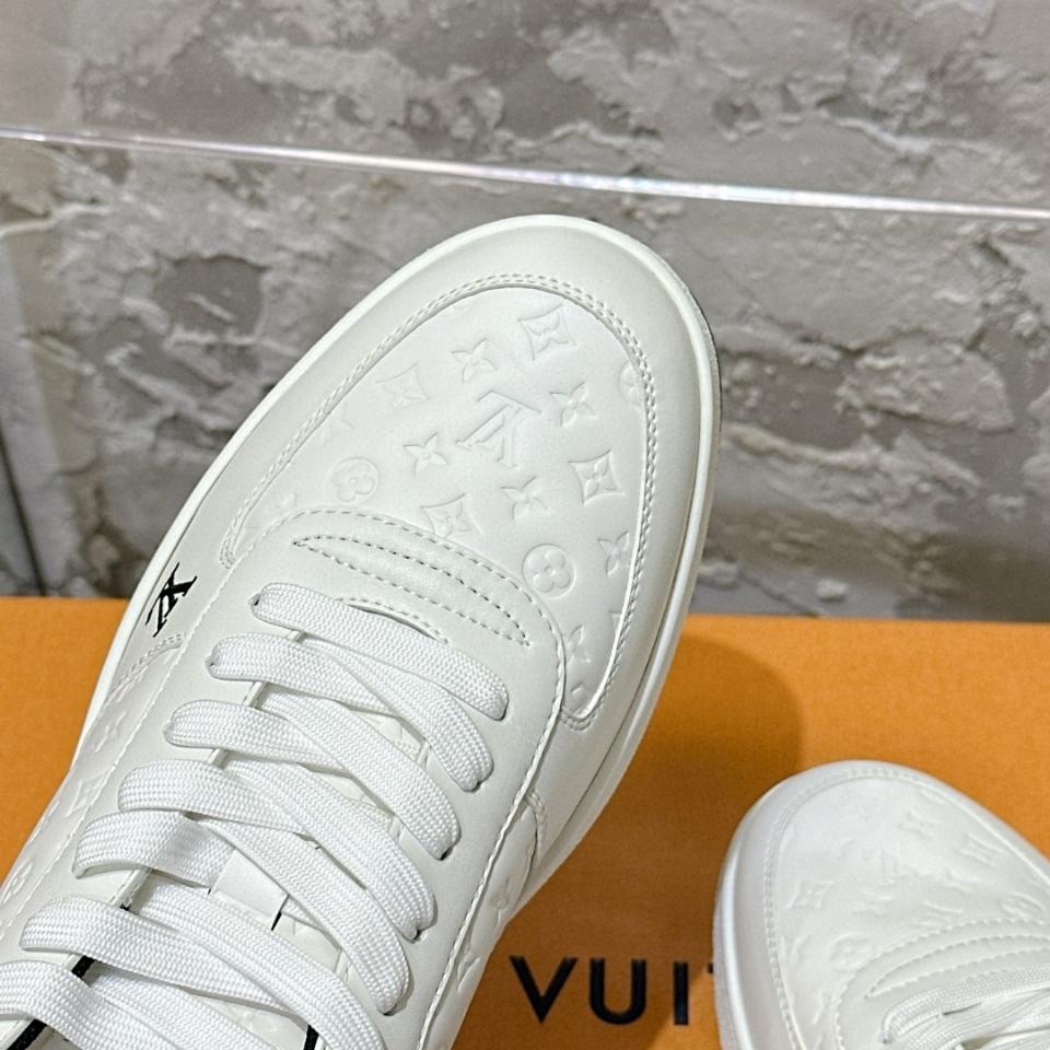 Louis Vuitton 1ADGNT
Rivoli Sneaker (n1)-duoc-ban-tai-Hvip Shoes and Clothes