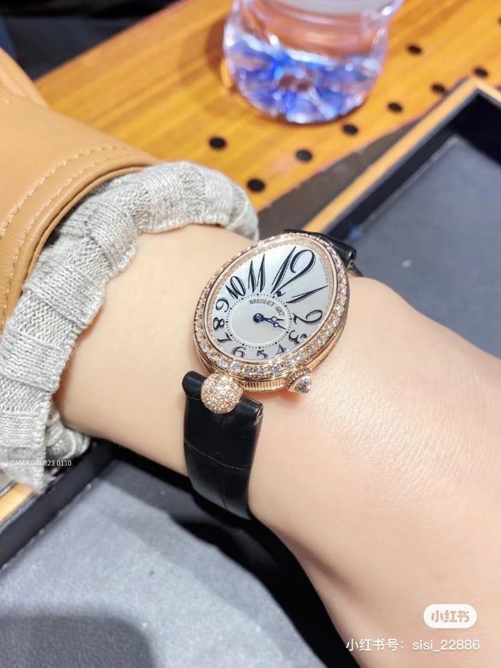 Breguet Reine de Naples 8928

8928BB/5W/944 DD0D 3L -duoc-ban-tai-Hvip Bags and Accessories