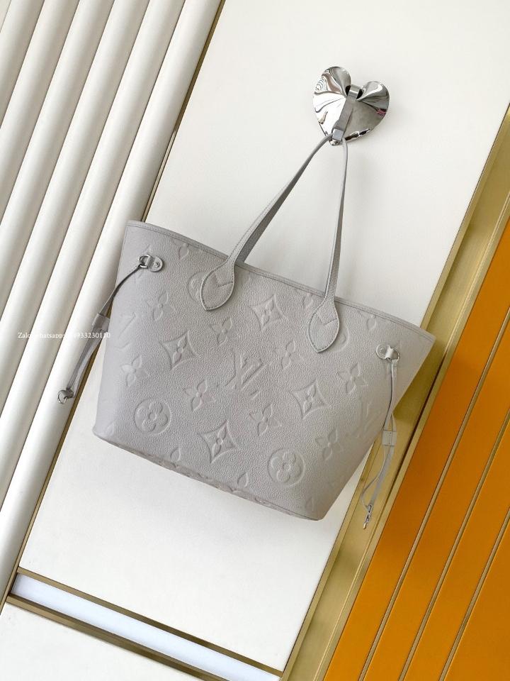 Louis Vuitton M45686
Neverfull MM Tote Bag 31 x 28 x 14cm-duoc-ban-tai-Hvip Bags and Accessories