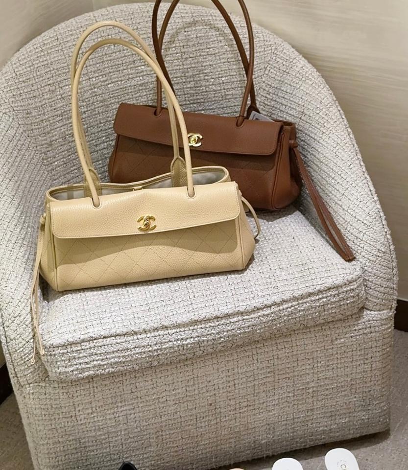Chanel Small Shopping Bag   Grained Calfskin & Gold-Tone Metal ivory 15*30.5*11.5cm AS6288-duoc-ban-tai-Hvip Bags and Accessories