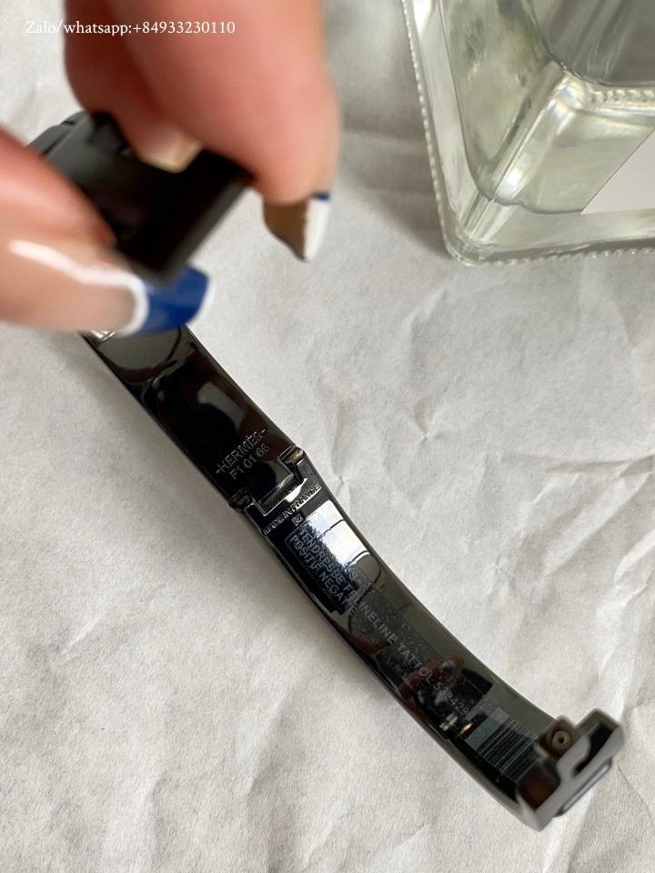 HERMÈS Clic H bracelet H700001F so black -duoc-ban-tai-Hvip Bags and Accessories