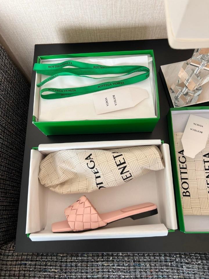 Bottega Veneta Parco Flat Mule pink-duoc-ban-tai-Hvip Shoes and Clothes