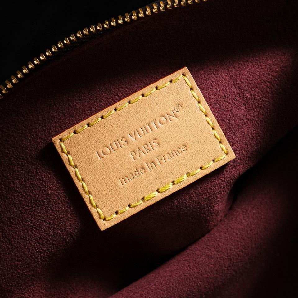Louis Vuitton M12926
Túi All In GM 𝟑𝟏*𝟏𝟖*𝟐𝟔𝐜𝐦-duoc-ban-tai-Hvip Bags and Accessories