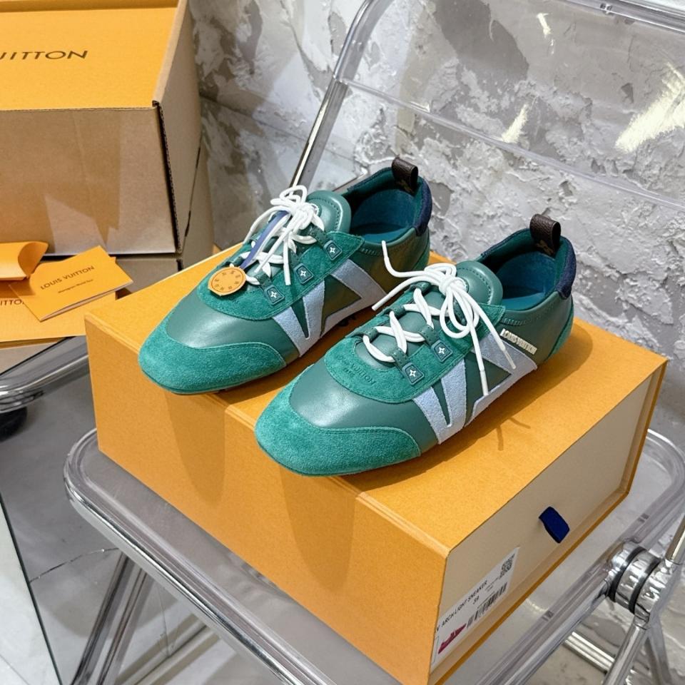 Louis Vuitton 1AHNDY
Giày LV Sneakerina (N1)-duoc-ban-tai-Hvip Shoes and Clothes