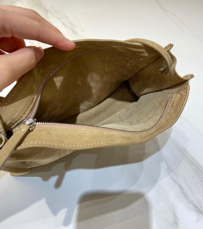 The Row Small shoulder Bag in Nubuck Mustard 23.5✖️5.5✖️16.5cm-duoc-ban-tai-Hvip Bags and Accessories