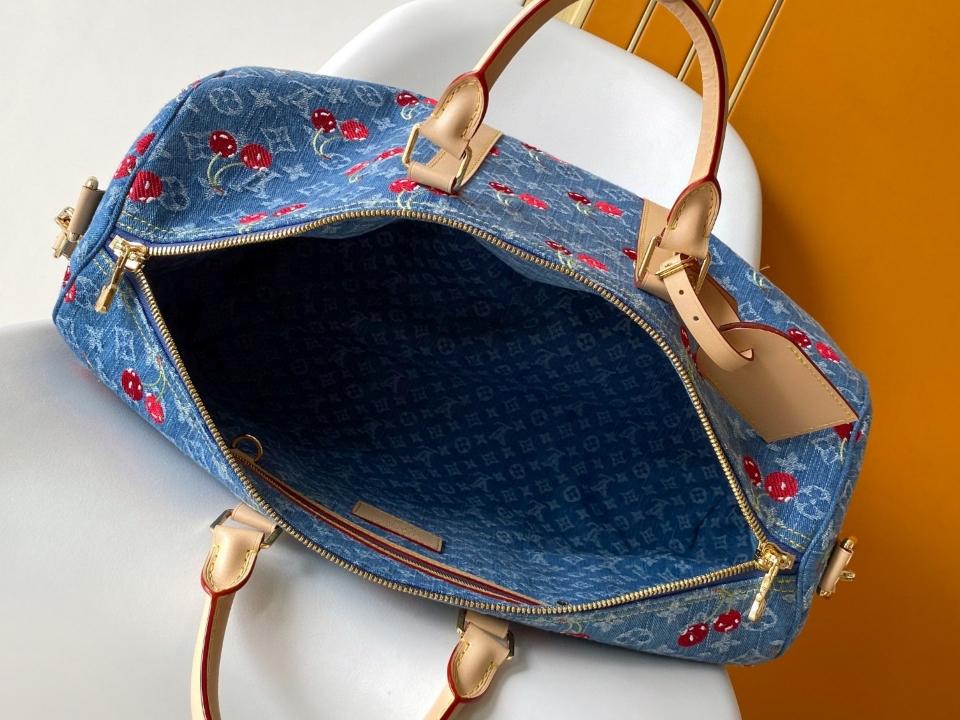 Louis Vuitton M13875
Túi Keepall Bandoulière 45 LV x TM


27 x 20 x 45 Lv1-duoc-ban-tai-Hvip Bags and Accessories