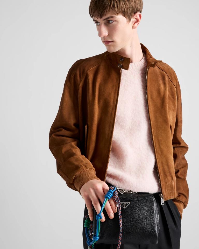 Prada Leather shoulder bag black 2VH184
19.5x13.5x6cm-duoc-ban-tai-Hvip Bags and Accessories