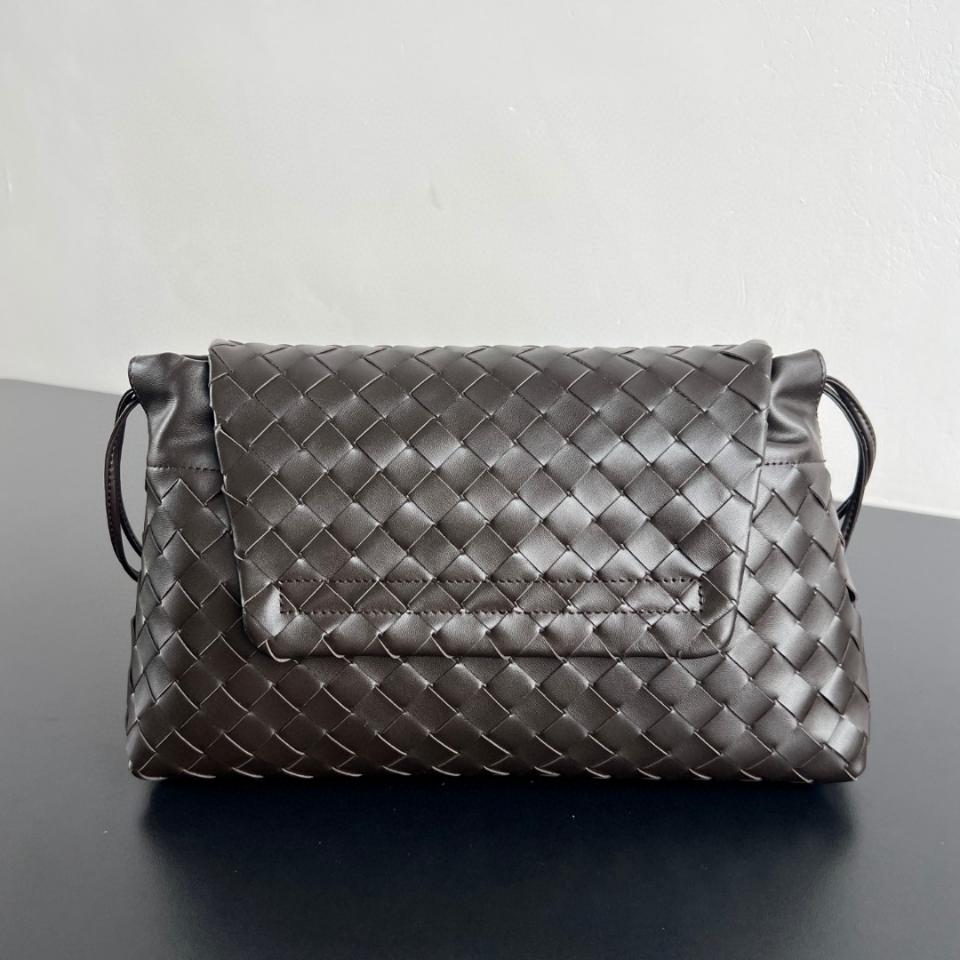 Bottega Veneta Giorno Fondant 857657 33x19x8cm -duoc-ban-tai-Hvip Bags and Accessories