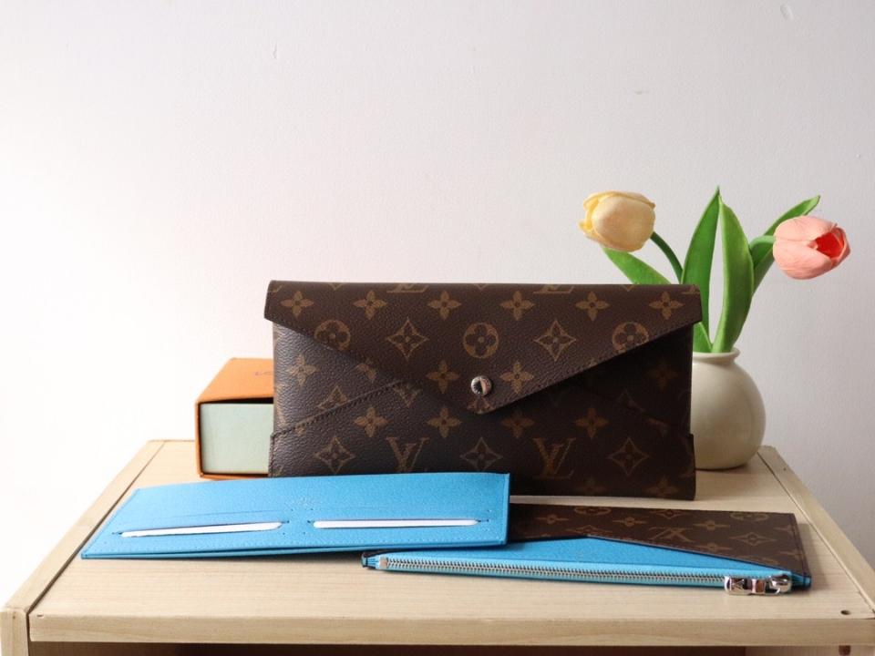 Louis Vuitton M12359
Kirigami Organizer-duoc-ban-tai-Hvip Bags and Accessories