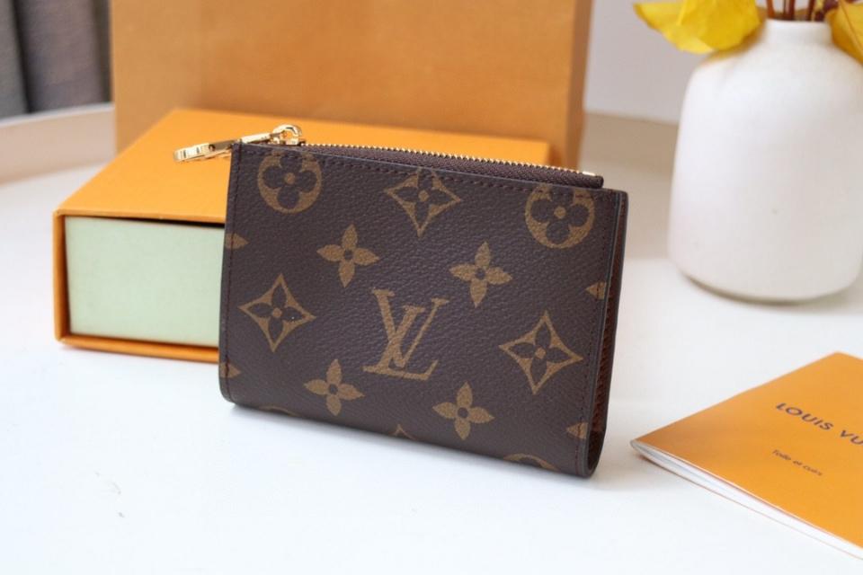 Louis Vuitton M82415
Lisa Wallet.-duoc-ban-tai-Hvip Bags and Accessories