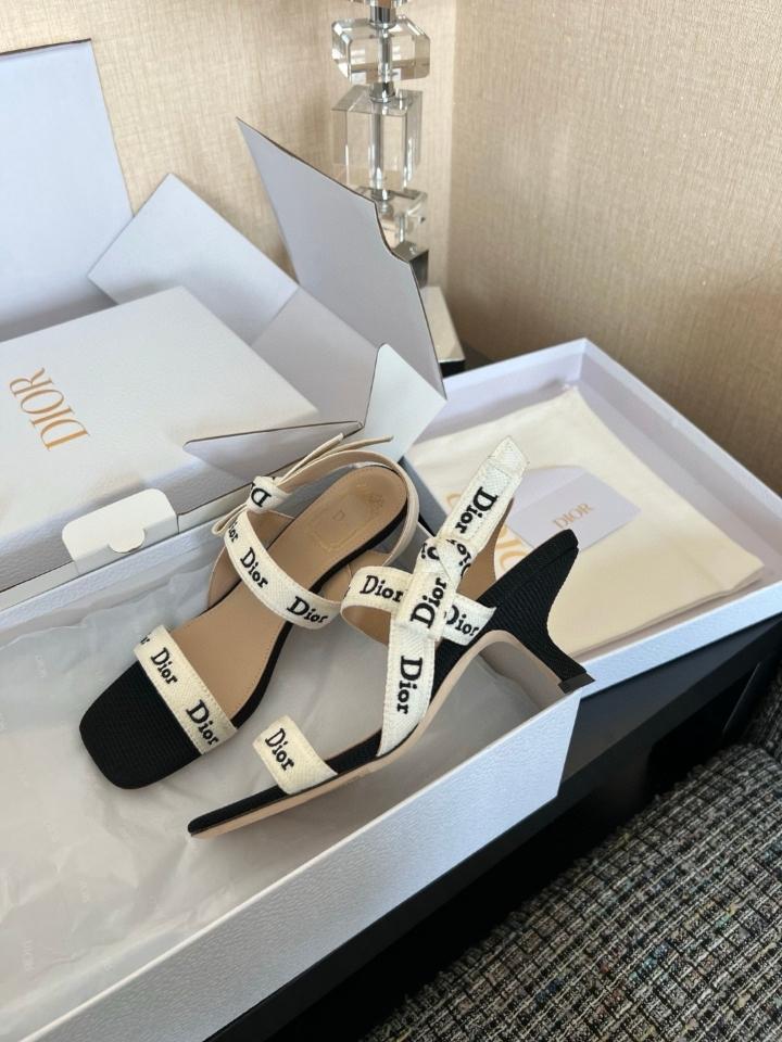 Dior Sandal with J'Adior Straps
Black Embroidered Cotton-duoc-ban-tai-Hvip Shoes and Clothes