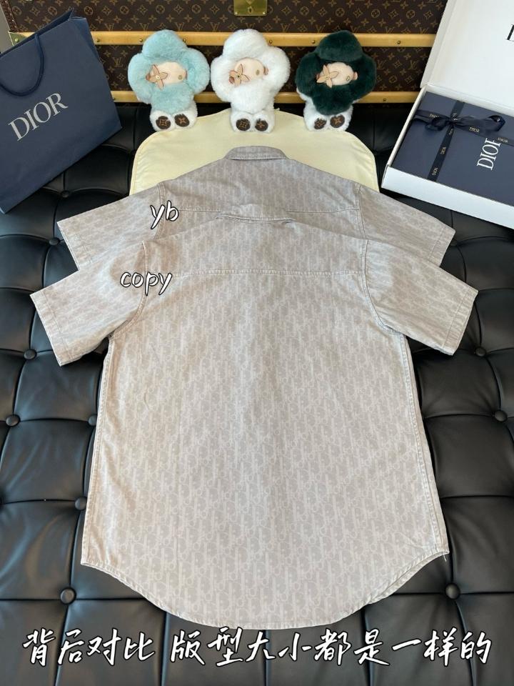 Dior Dior Oblique Short-Sleeved Overshirt
Gray Cotton Denim 243D589A3001_C880-duoc-ban-tai-Hvip Shoes and Clothes