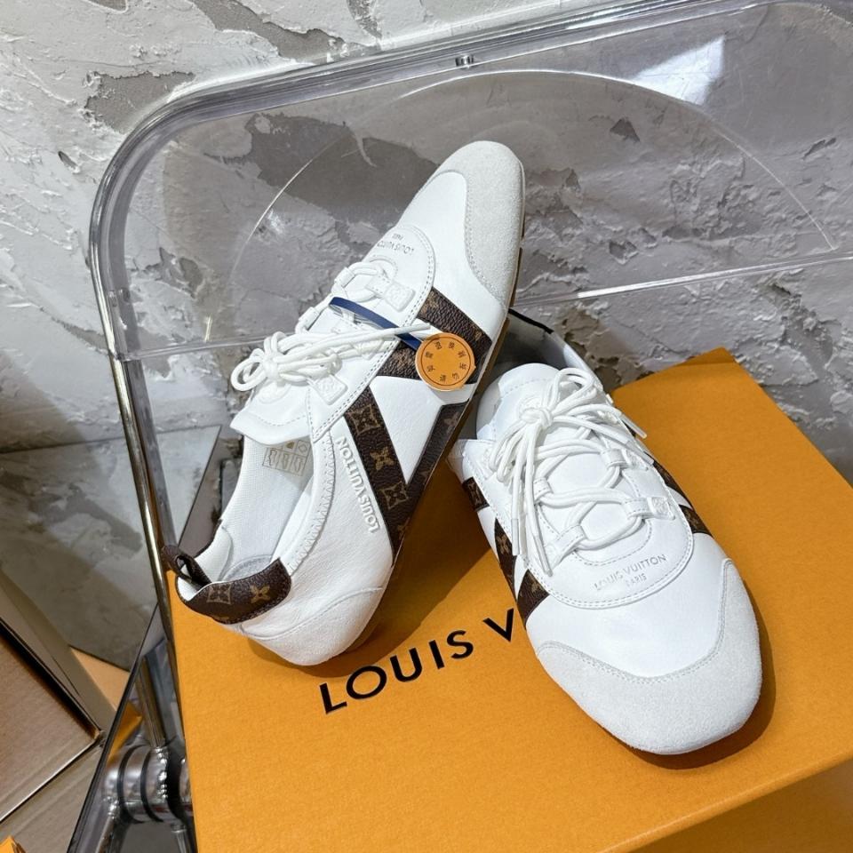 Louis Vuitton 1AHNC6
Giày LV Sneakerina (n1)-duoc-ban-tai-Hvip Shoes and Clothes