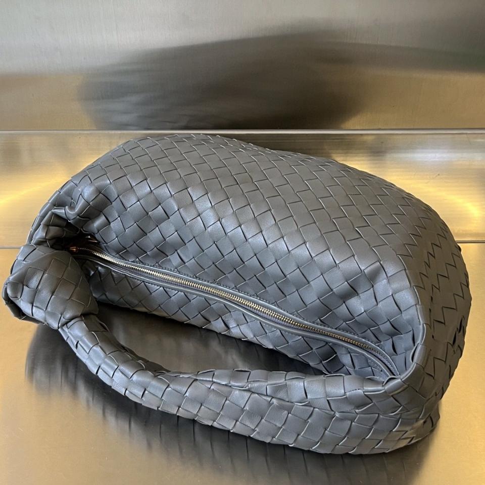 Bottega Veneta Jodie grey 60026148x40x16cm.-duoc-ban-tai-Hvip Bags and Accessories