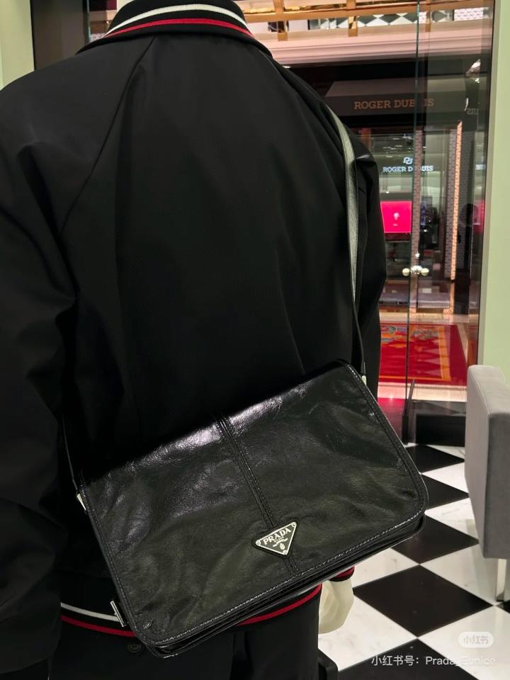 Prada Leather shoulder bag black 2VD073 30x20x11cm-duoc-ban-tai-Hvip Bags and Accessories