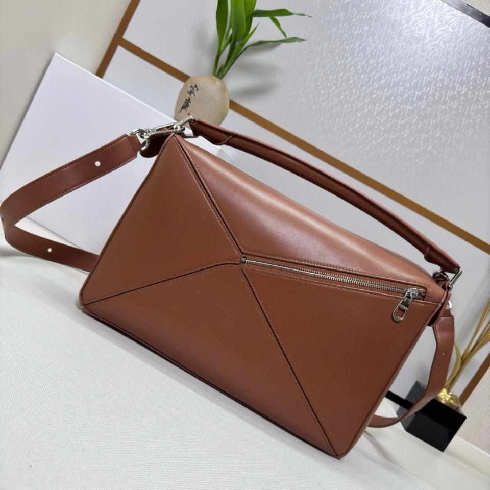 Loewe Large Featherlight Puzzle bag in nappa lambskin B510PNLX02 33*14.7*21.5CM cognac -duoc-ban-tai-Hvip Bags and Accessories