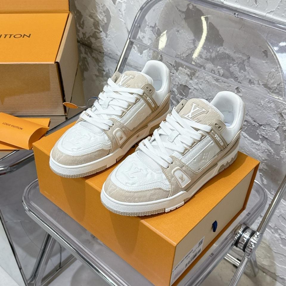 Louis Vuitton 1AIKMH
LV Trainer Sneaker beige (N1)-duoc-ban-tai-Hvip Shoes and Clothes