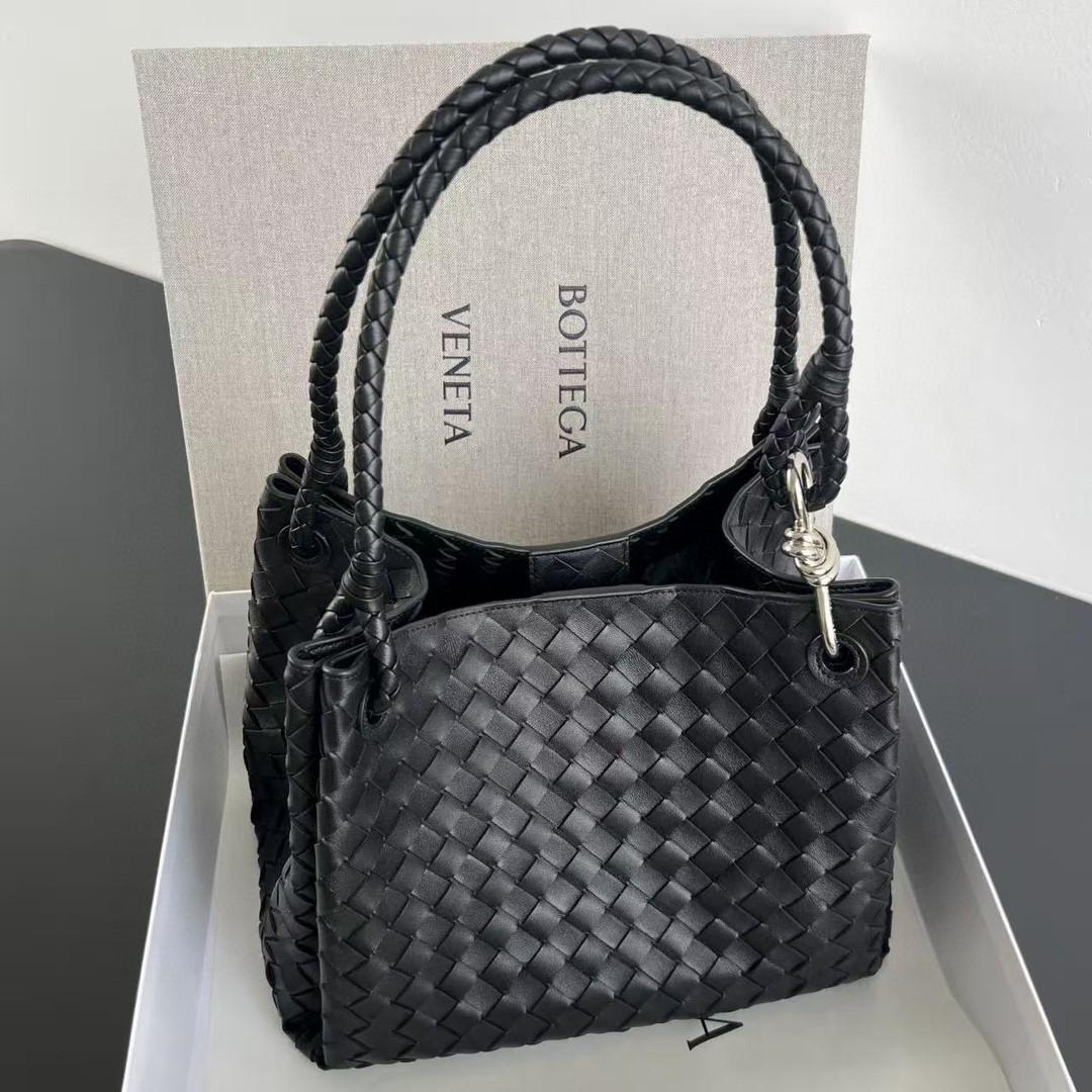 Bottega Veneta Large Parachute black 796571 30X26X20cm-duoc-ban-tai-Hvip Bags and Accessories