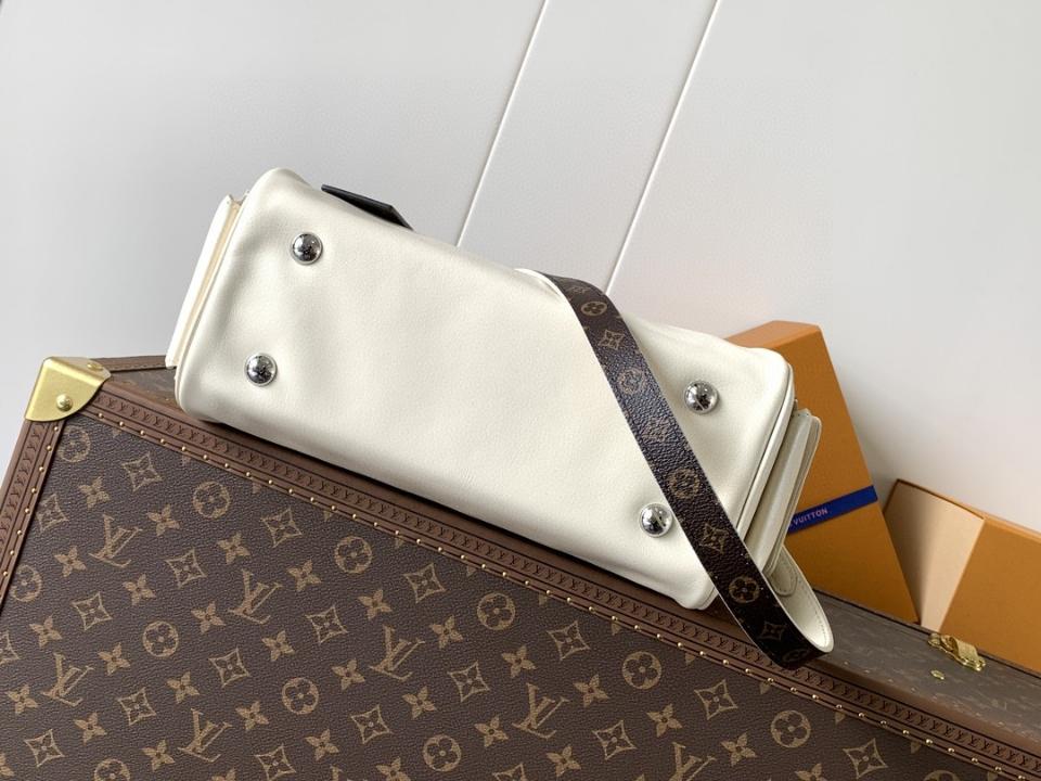 Louis Vuitton M12965
Túi Speedy Cargo Vibe 17 x 12 x 28cm-duoc-ban-tai-Hvip Bags and Accessories