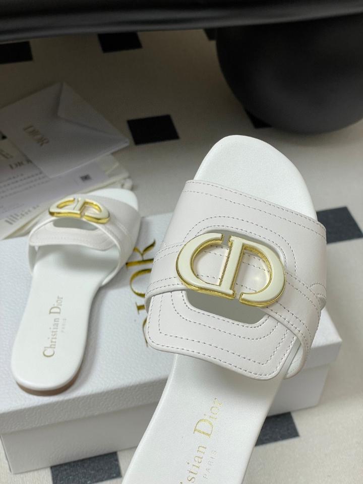 Dior 30 Montaigne Slide
White Calfskin
 KCO373CFY_S03W (2)-duoc-ban-tai-Hvip Shoes and Clothes
