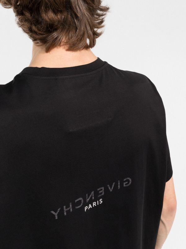Givenchy
Reverse T-Shirt cotton black BM71533Y6B100-duoc-ban-tai-Hvip Shoes and Clothes