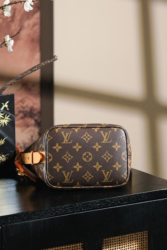 Louis Vuitton M12925
Túi All In BB 𝟏𝟖*𝟏𝟐*𝟏𝟔𝐜𝐦-duoc-ban-tai-Hvip Bags and Accessories