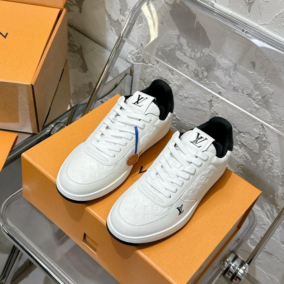 Louis Vuitton 1ADGNT
Rivoli Sneaker (n1)-duoc-ban-tai-Hvip Shoes and Clothes