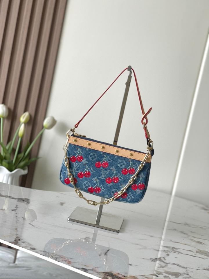 Louis Vuitton M13994
Túi Pochette Accessoires LV x TM13 x 4 x 22cm-duoc-ban-tai-Hvip Bags and Accessories